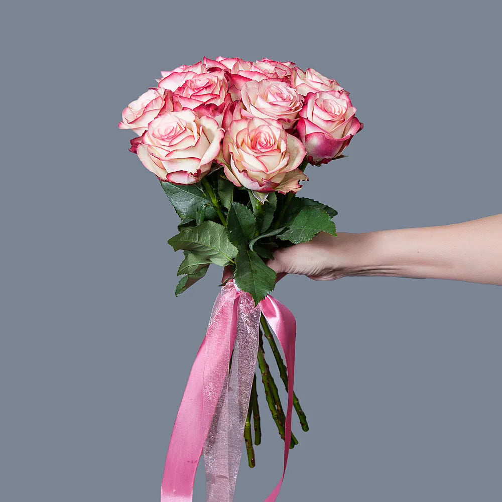 PALOMA– Whisper of Elegance in Every Bloom